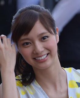 新川優愛　顔変わった　整形