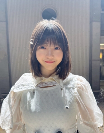 冨里奈央　顔変わった　整形