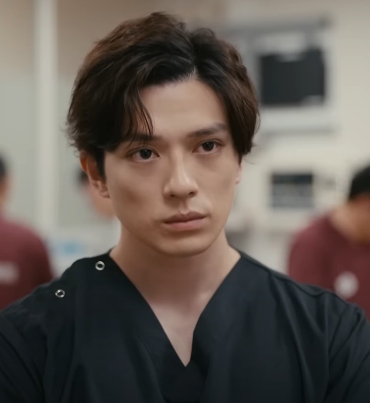 新田真剣佑　整形　顔変わった