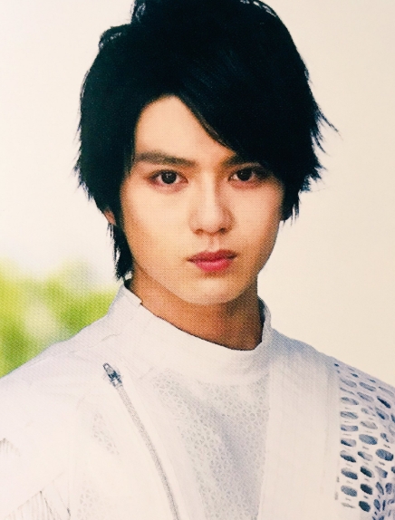新田真剣佑　整形　顔変わった