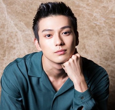 新田真剣佑　整形　顔変わった