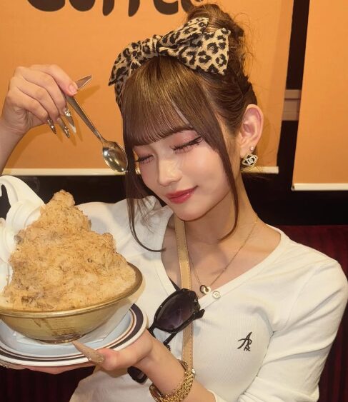 倉八音羽 整形