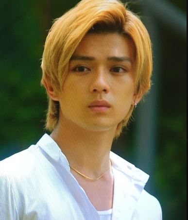 新田真剣佑　整形　顔変わった