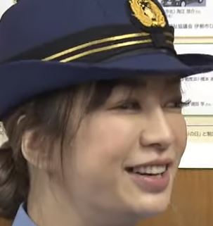 警察官ゆり 整形 顔変わった