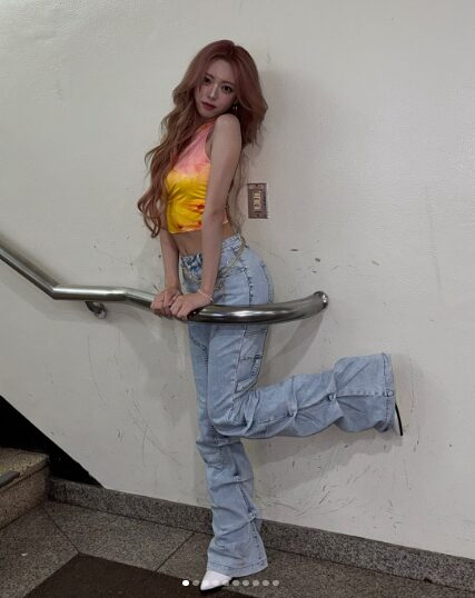 ITZY ユナ　骨盤