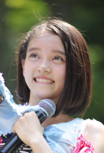 高石あかり　顔変わった　整形