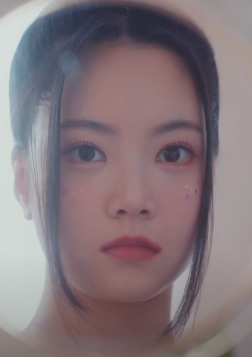 ウンチェ　整形　顔変わった
