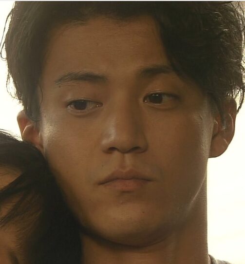 小栗旬 顔変わった 整形