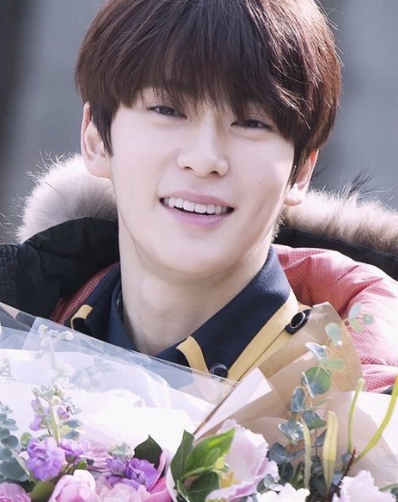 NCTジェヒョン 整形 顔変わった NCTジェヒョン 整形 顔変わった