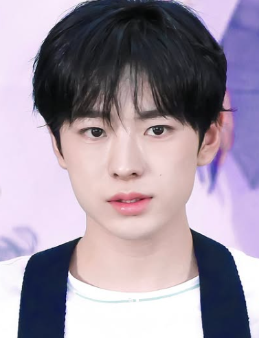 NCTユウシ　顔変わった　整形