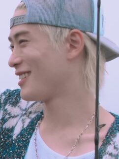 NCTジェヒョン 整形 顔変わった NCTジェヒョン 整形 顔変わった