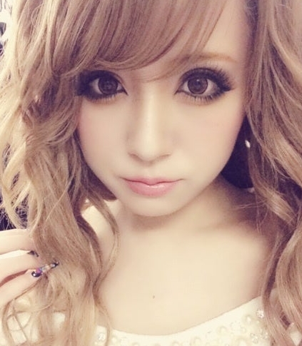 桜井莉菜（さくりな）　整形　顔変わった
