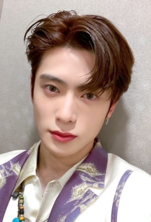 NCTジェヒョン 整形 顔変わった NCTジェヒョン 整形 顔変わった