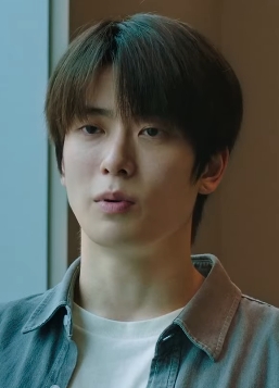 NCTジェヒョン 整形 顔変わった NCTジェヒョン 整形 顔変わった